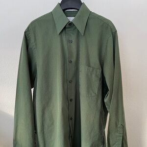 Men's Van Heusen Green Satin Stripe Wrinkle Free Button Down Shirt (15; 32/33)
